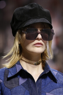 Details Christian Dior , Details Dior Fall 2018 Ready-to-Wear , Детали показа Кристиан Диор , Детали показа Диор осень зима 2018 , Fashion show , неделя моды в Париже , PFW , Мария Грация Кьюри , Mainstyles